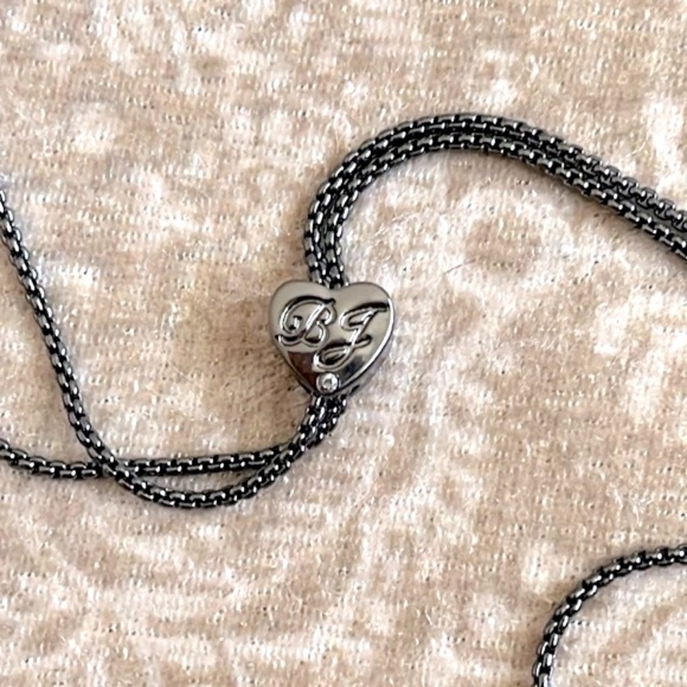 Brand New Betsey Johnson Halloween Glow in the Dark Skeleton Long Necklace - Picture 7 of 14